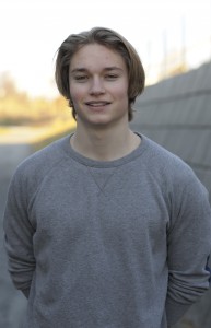 Ivar Muren er ein av dei to hovudrollene i musikalen "Be Our Guest".